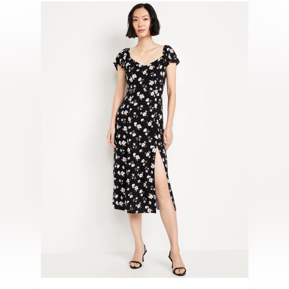 15 Old Navy Floral Flutter Sleeve Crepe Midi Dress